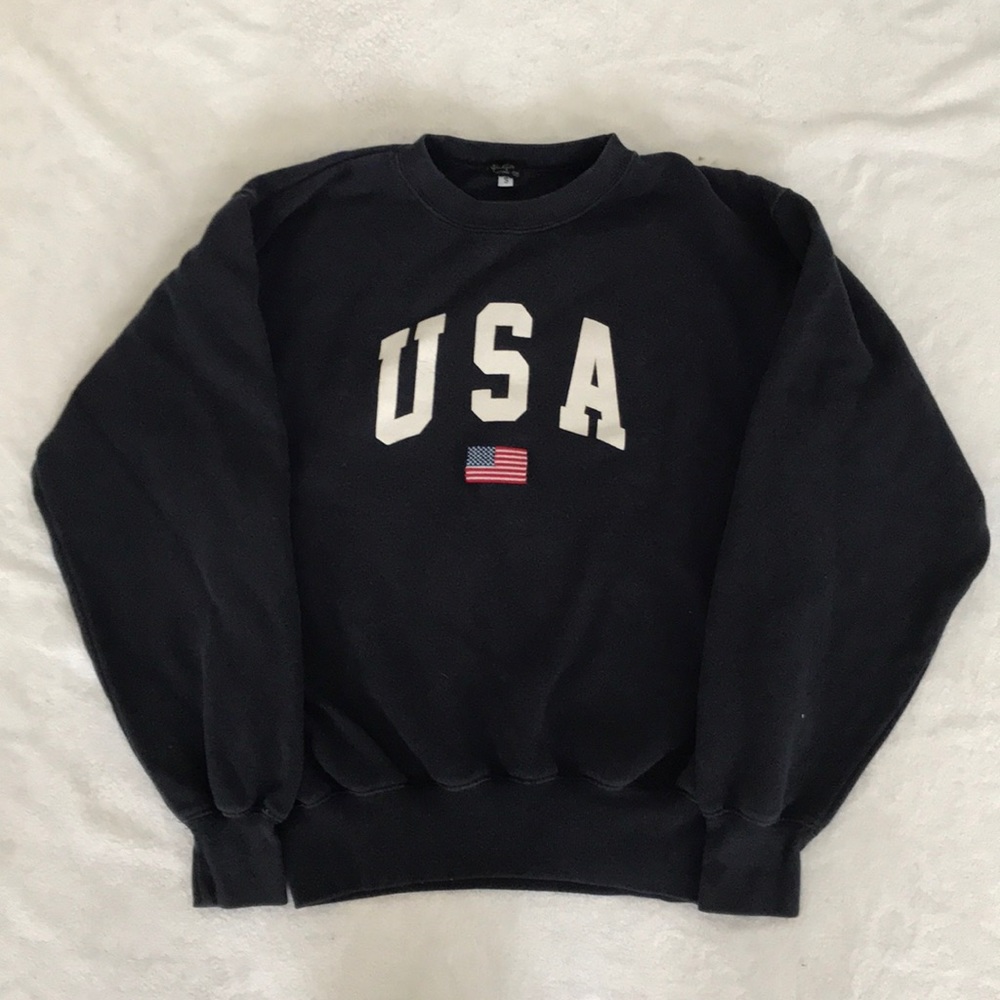 Brandy Melville Erica USA navy sweatshirt